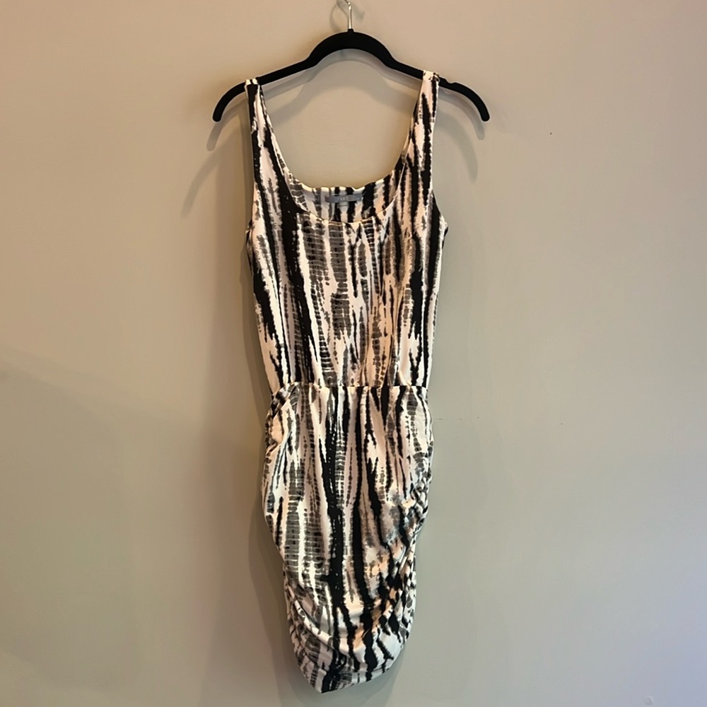 NWOT Mid Length Fitted Black & White Dress - Size XS